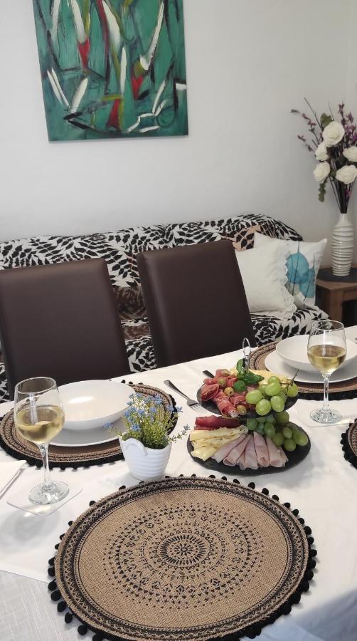 Appartement Romantic Sonja, Beachfront *
