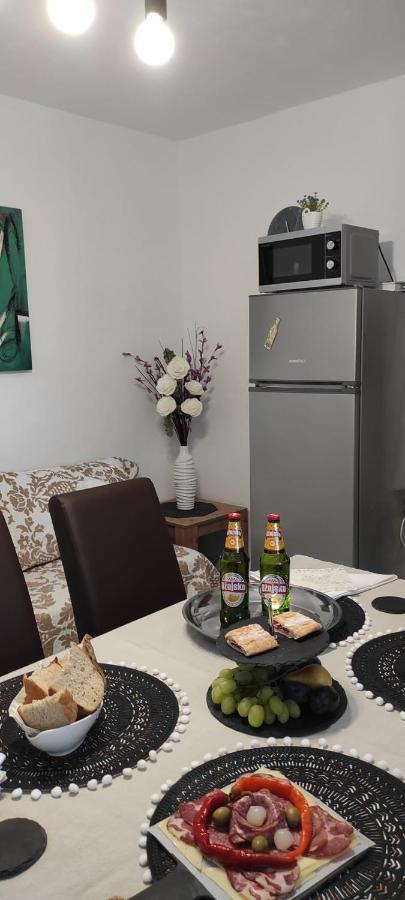 Appartement Romantic Sonja, Beachfront